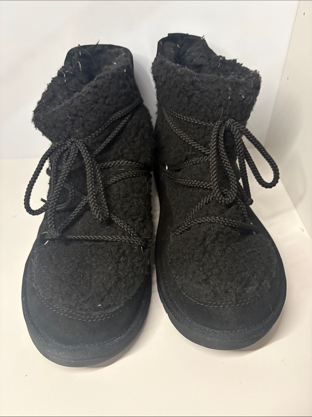 Koolaburra Black Faux-Sherpa Lace-Up Winter Boots